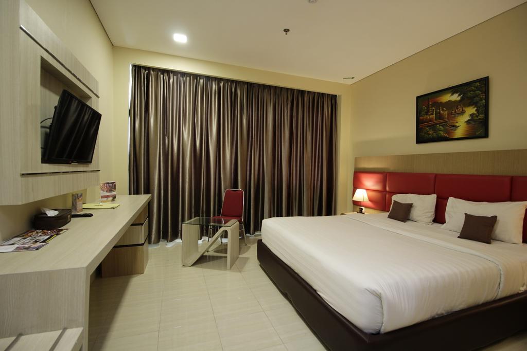 Asoka Luxury Hotel Bandar Lampung Exterior photo